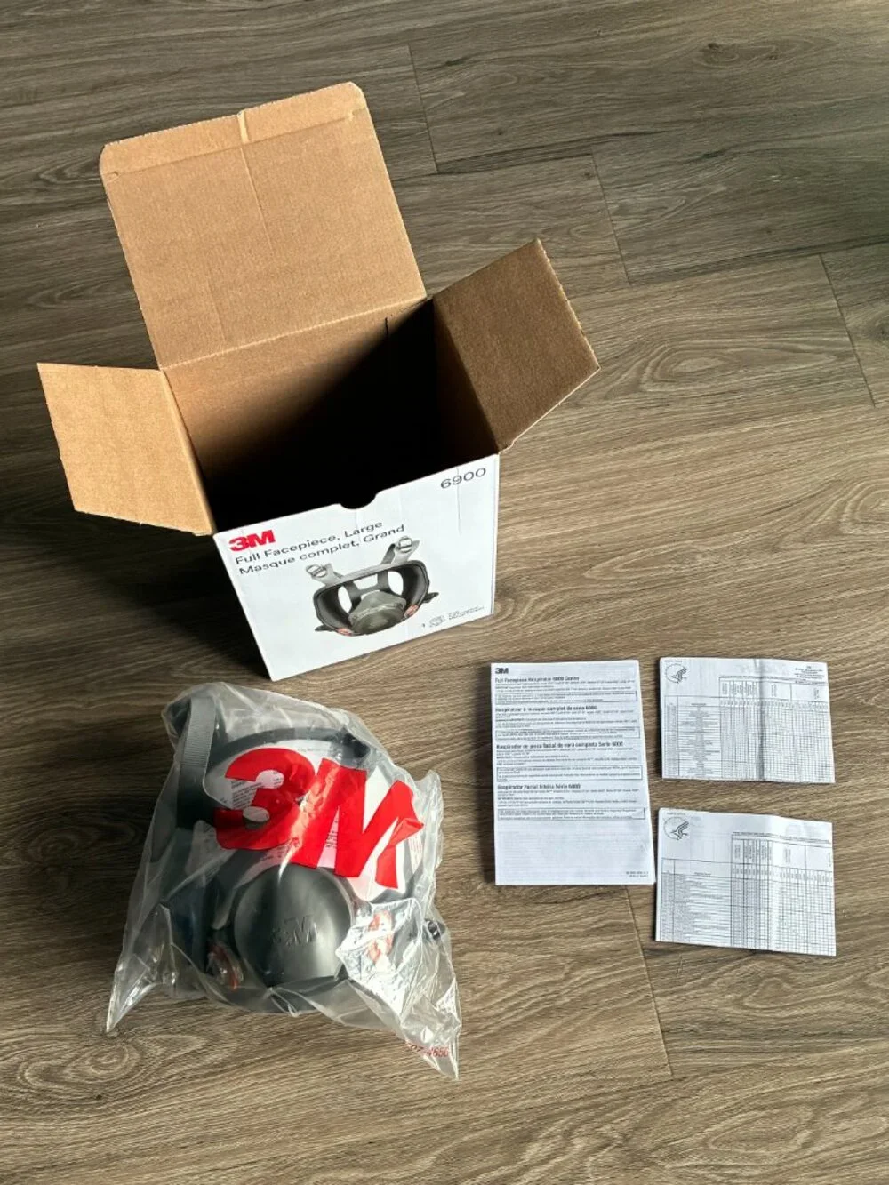 3M 6800 Reusable Respirator (medium)